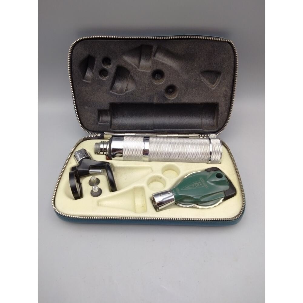 Vintage Welch Allyn 20000 Otoscope and Ophthalmoscope with Throat Illuminator